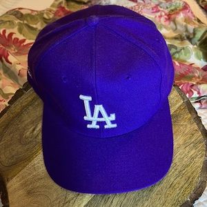 LA Snap-Back Purple Hat White Embroidered "LA" and Cursive "Rag Shop" Cap NEW